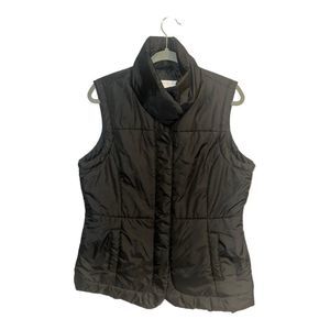 🎄New York and Company puffer vest - large